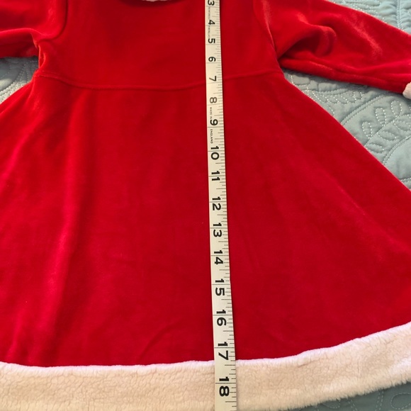 Price ⬇️ Like New Sweet Land’s End Christmas Dress for your 12 month old - Picture 5 of 8